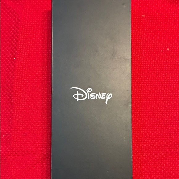 Disney Gold and Black Watch with Minnie Mouse boxed set - Picture 7 of 9